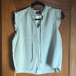 Velvet Heart Los Angeles Sleeveless Chambray Denim Shirt size Medium